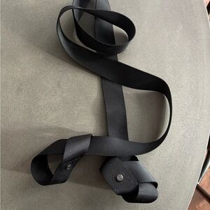 Lululemon yoga mat strap